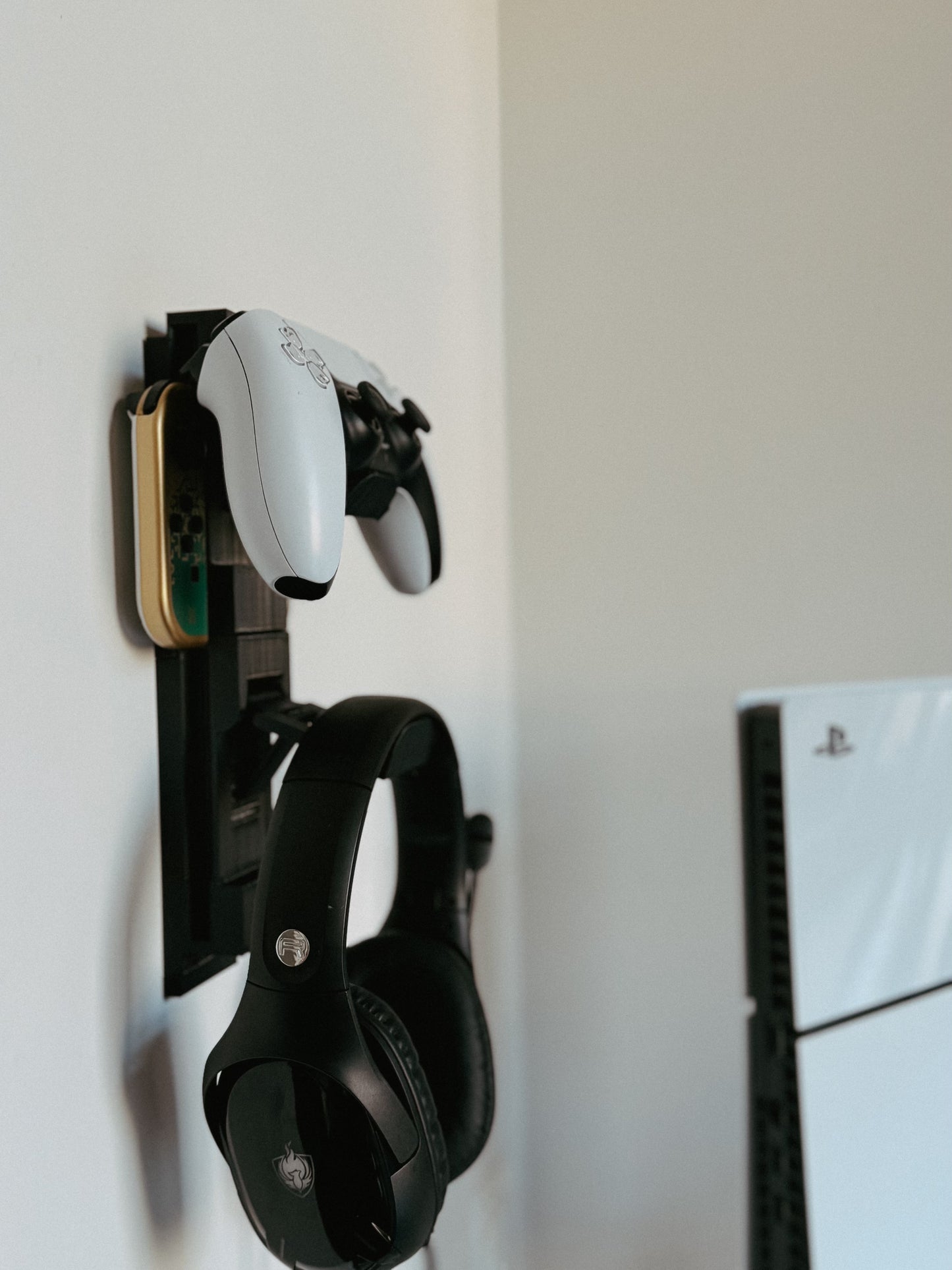 Controller Holder - Wall Mounted